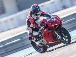 Panigale V2