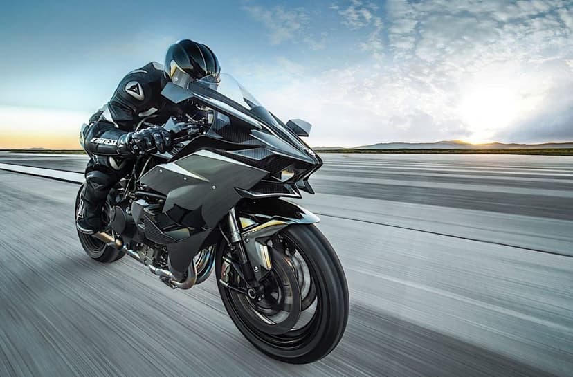 Cover image for Kawasaki Ninja H2R: The Ultimate Hyperbike Experience