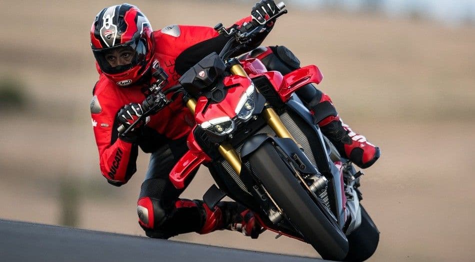 Streetfighter V4 vs Panigale V4: Your Ducati Buying Guide