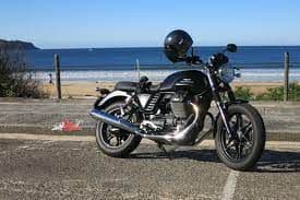 Moto Guzzi V7 Stone